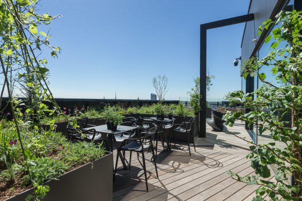 Place Eleven – A klases biroju ēka